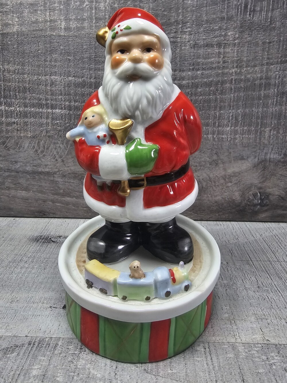 Christmas Musical Ceramic Figurine Turns Santa Claus is Coming to Town 80s G7b2